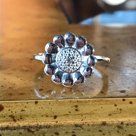 Natural Diamond Accent Sterling Silver Ring Size 7 - Picture 9 of 9